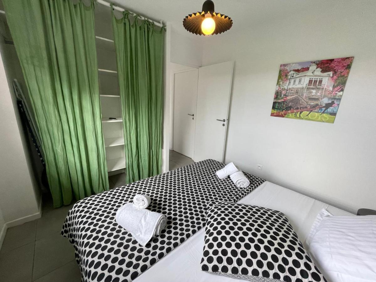 לה טרואז אילט La Villa Jalna Grenadine Deux Chambres Et Piscine Privee מראה חיצוני תמונה