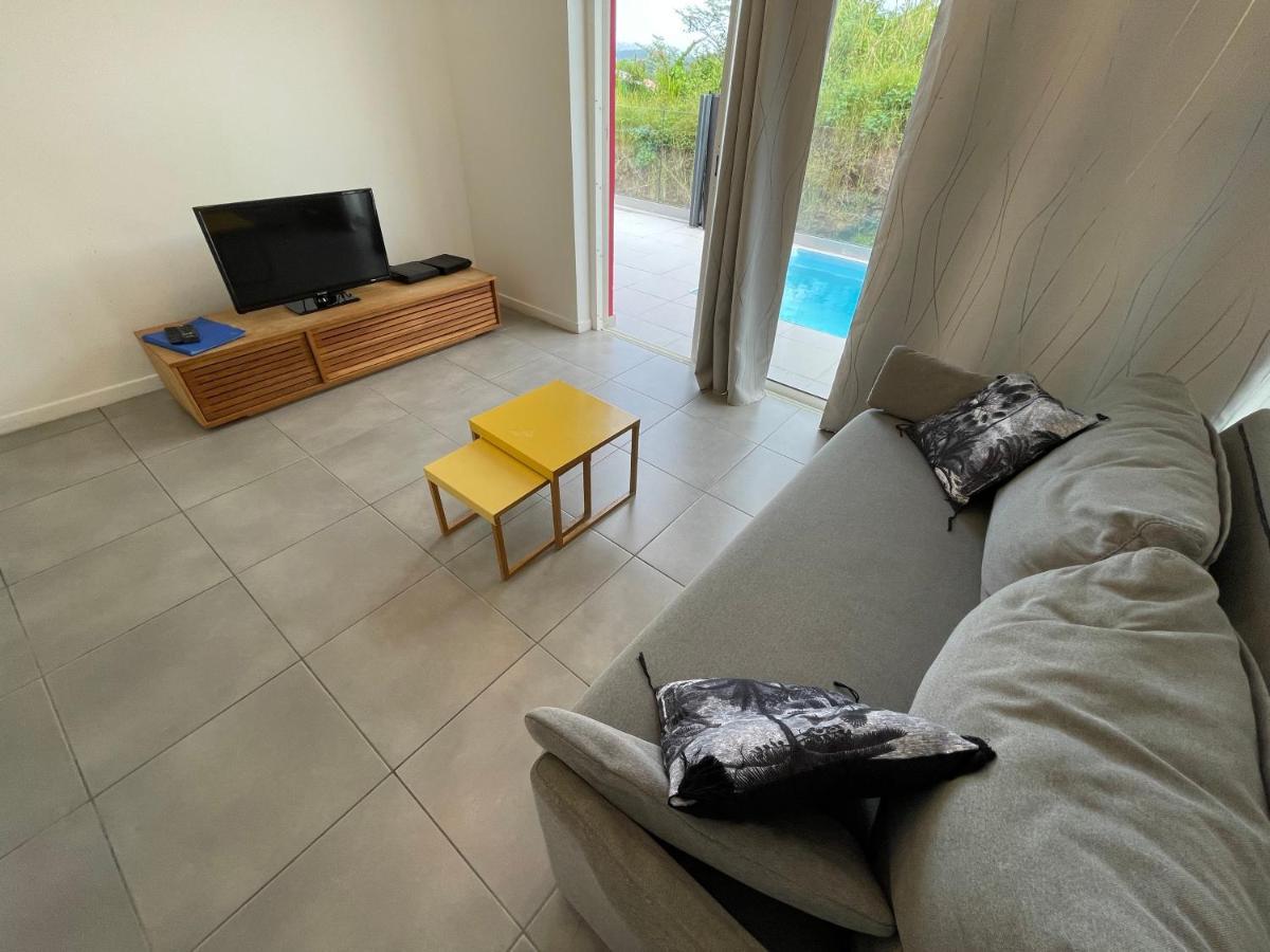 לה טרואז אילט La Villa Jalna Grenadine Deux Chambres Et Piscine Privee מראה חיצוני תמונה
