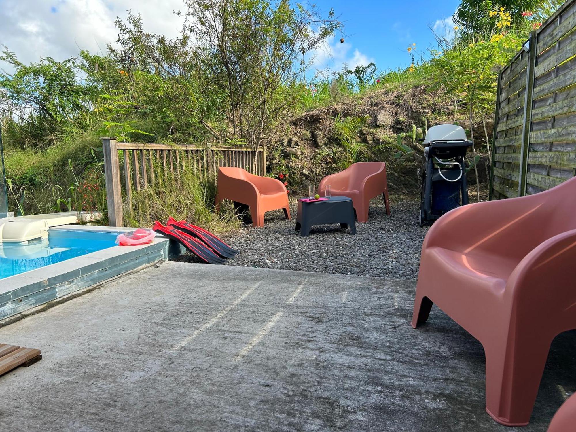 לה טרואז אילט La Villa Jalna Grenadine Deux Chambres Et Piscine Privee מראה חיצוני תמונה