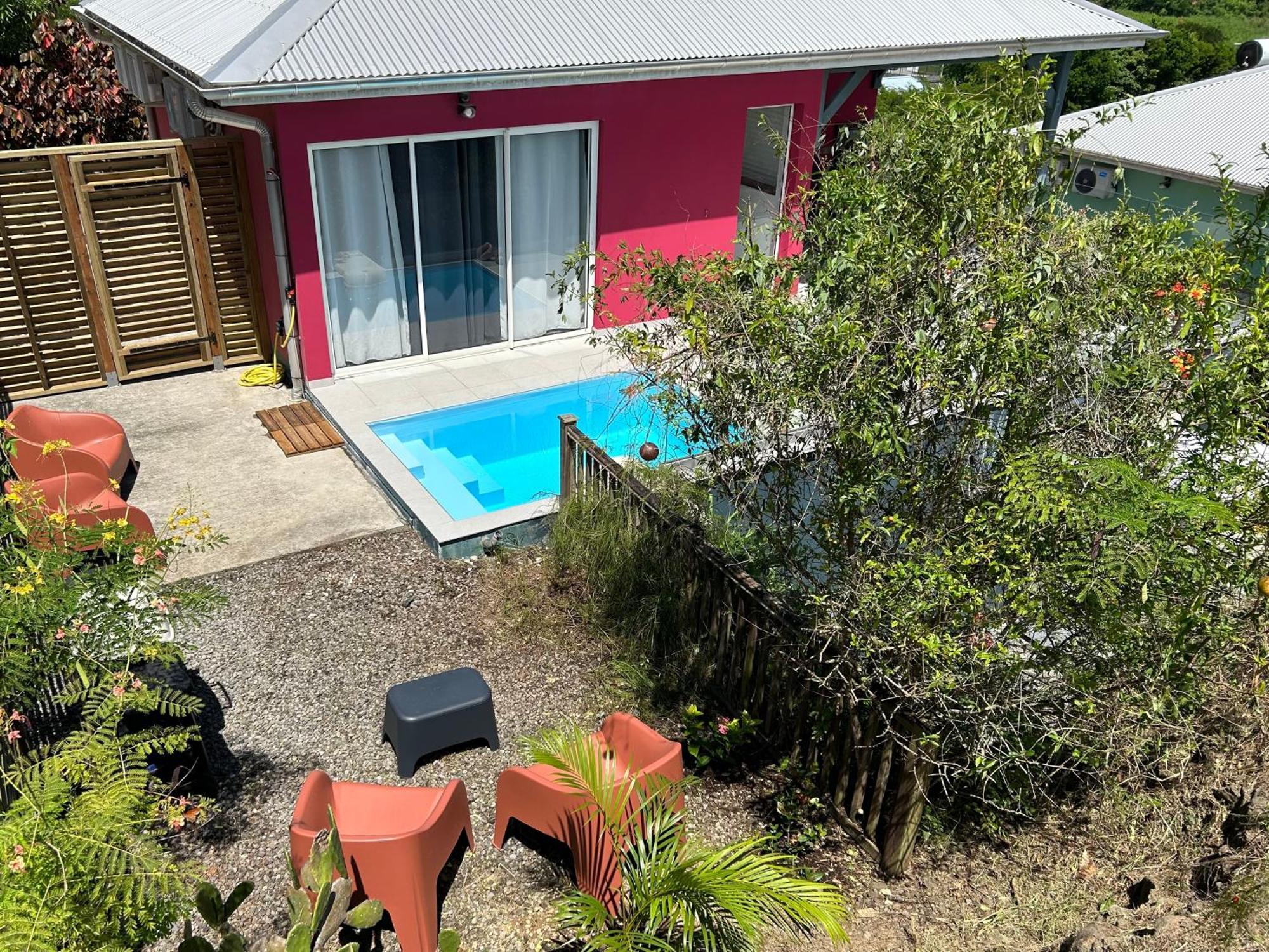 לה טרואז אילט La Villa Jalna Grenadine Deux Chambres Et Piscine Privee מראה חיצוני תמונה