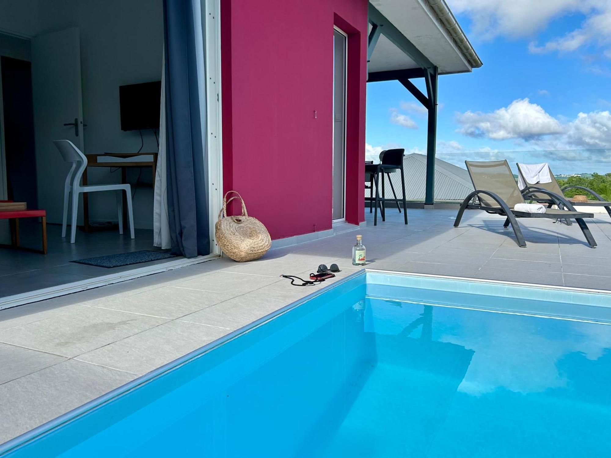 לה טרואז אילט La Villa Jalna Grenadine Deux Chambres Et Piscine Privee מראה חיצוני תמונה