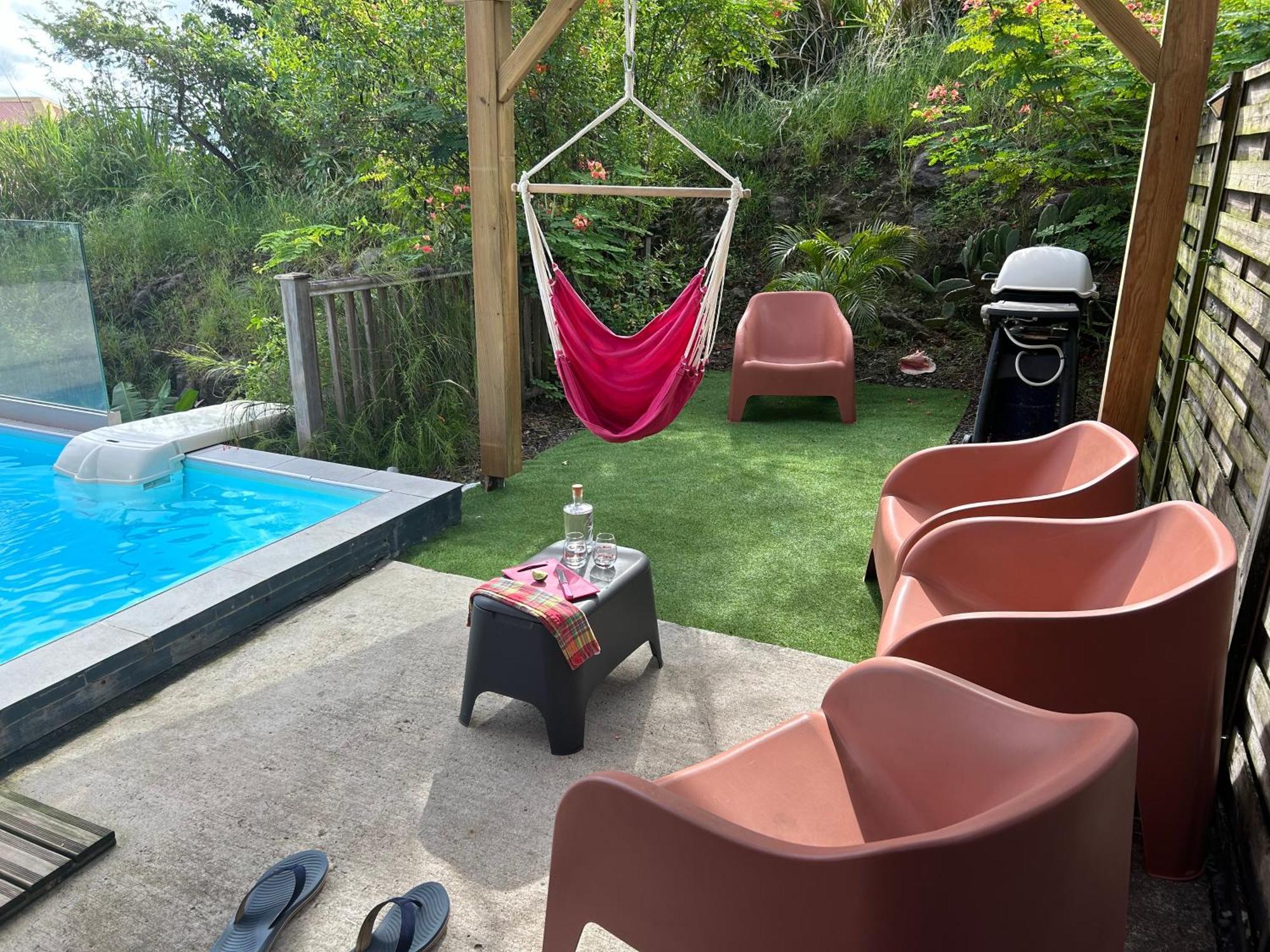 לה טרואז אילט La Villa Jalna Grenadine Deux Chambres Et Piscine Privee מראה חיצוני תמונה